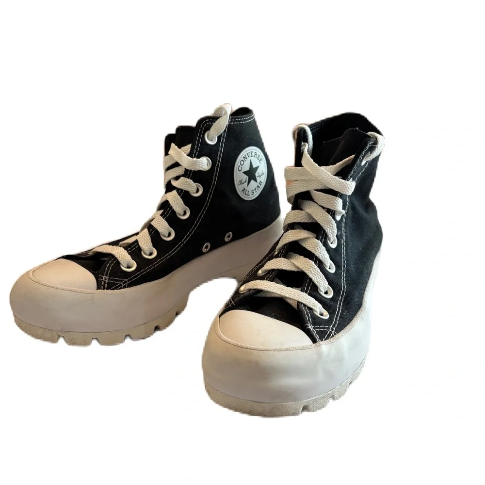 Converse Chuck Taylor Women's High Top Lugged Platform Sneakers Size 7 - Picture 1 of 6